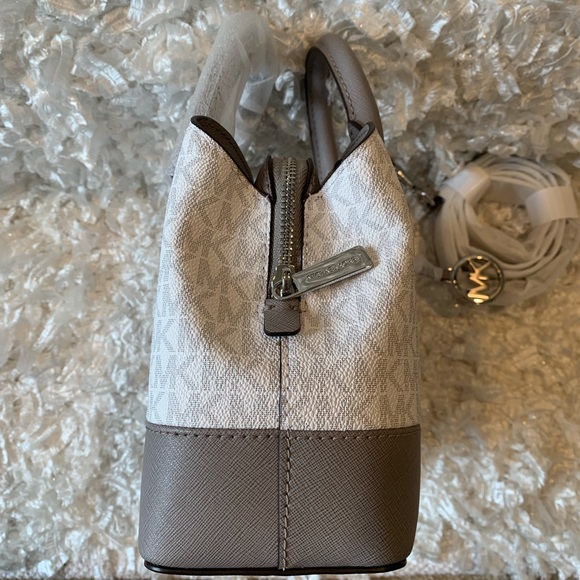 MICHAEL KORS SAVANNAH SMALL SATCHEL - Picture 6 of 7